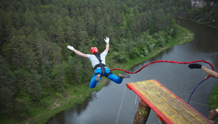 JUMPING - INNEPAL
